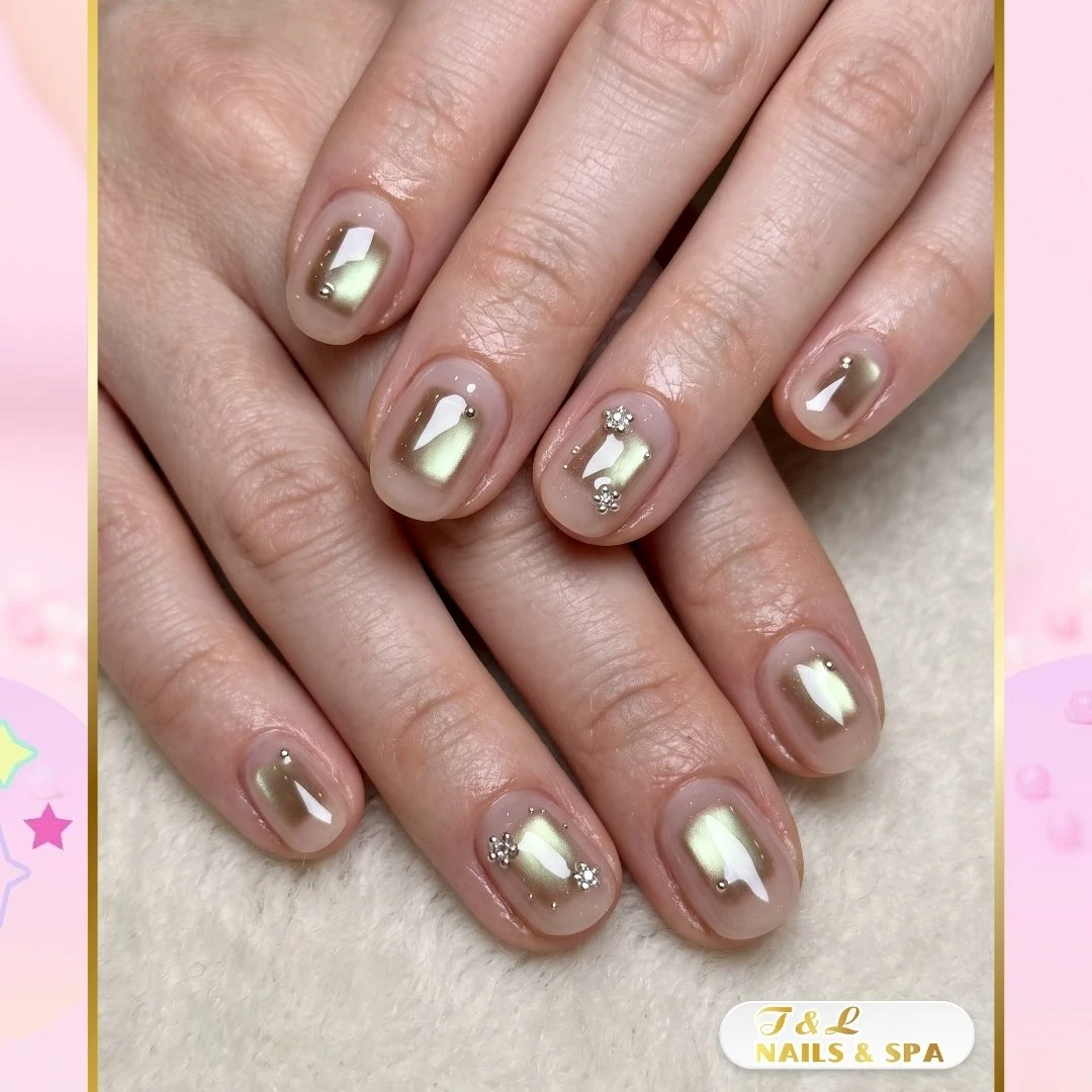 Nail colours